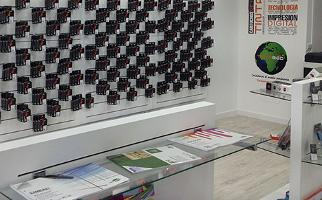 Mostrador interior tienda Tinta Red